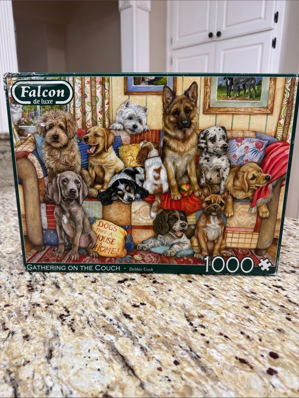 1000 Piece Dogs Gathering on the couch